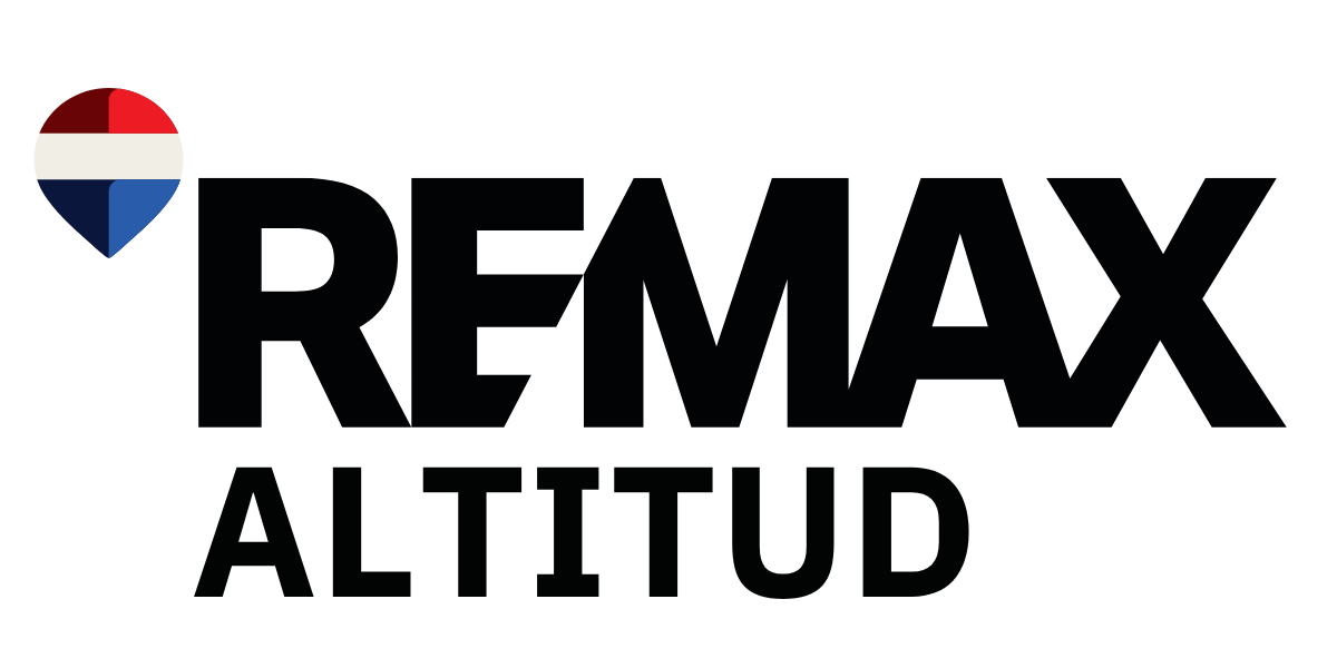 RE/MAX Altitud Logo